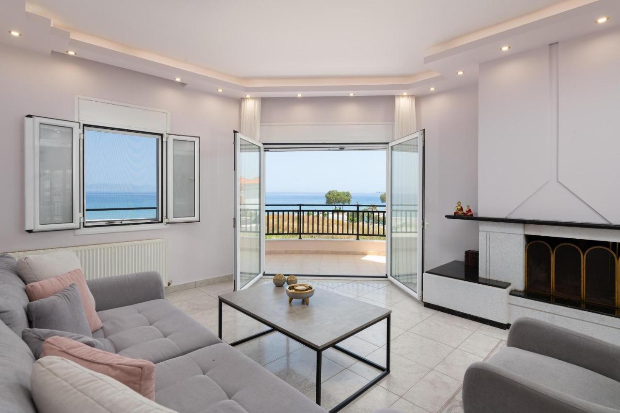White&Blue Luxury Suites Ialysos  Dış mekan fotoğraf
