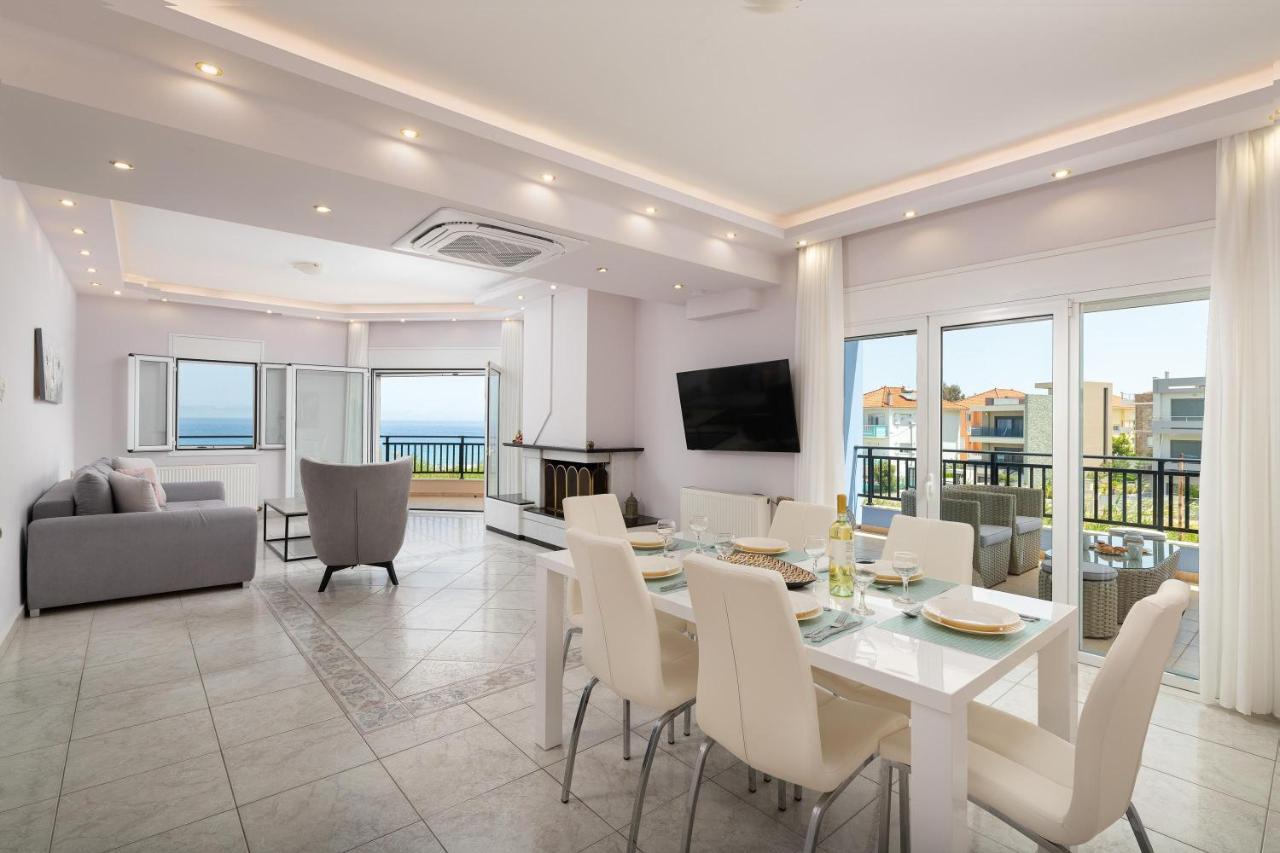 White&Blue Luxury Suites Ialysos  Dış mekan fotoğraf