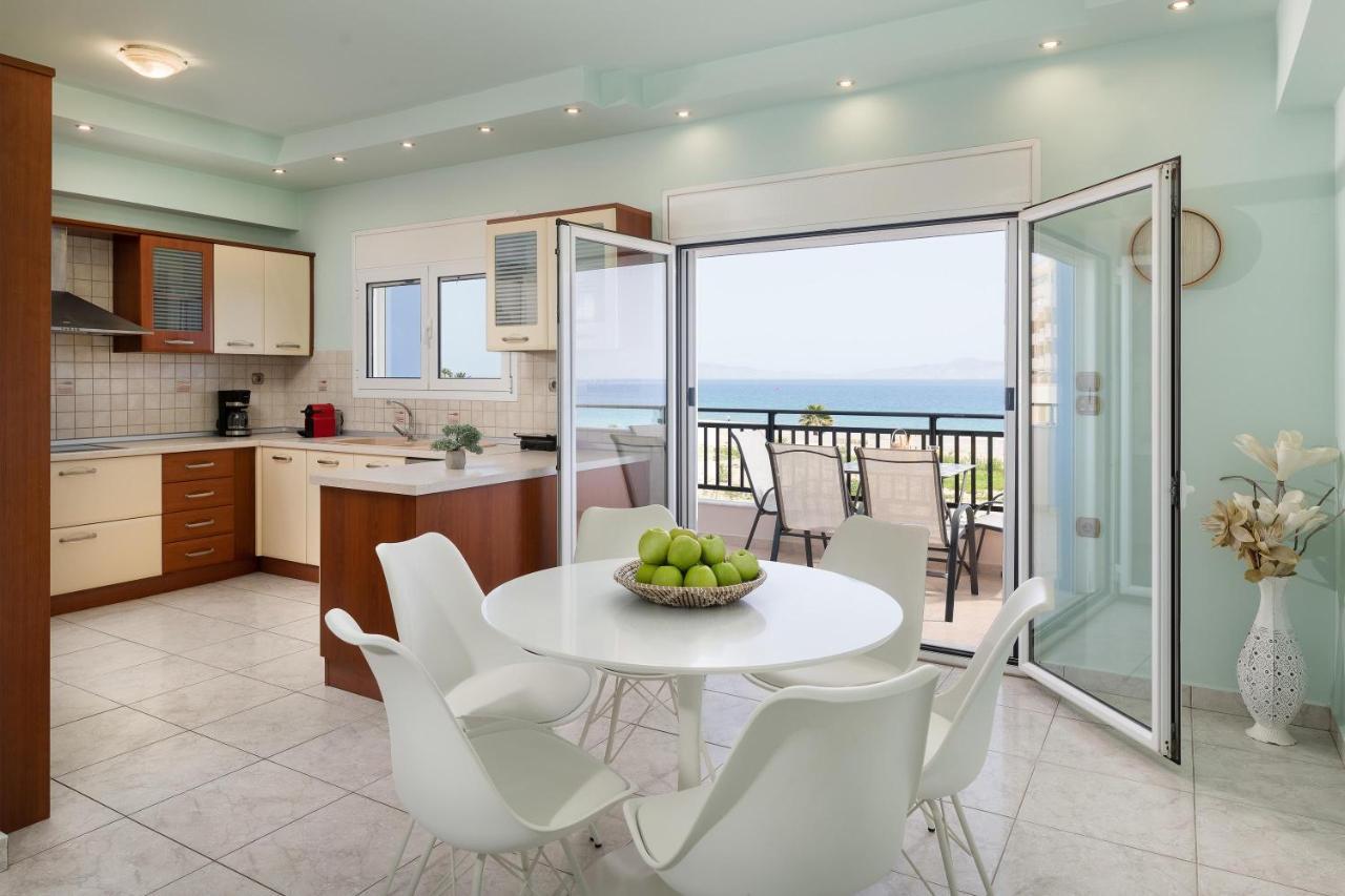 White&Blue Luxury Suites Ialysos  Dış mekan fotoğraf