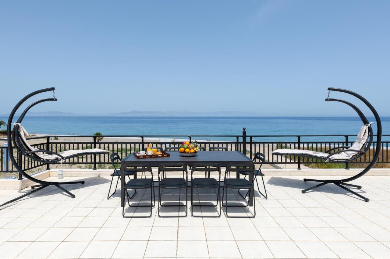 White&Blue Luxury Suites Ialysos  Dış mekan fotoğraf