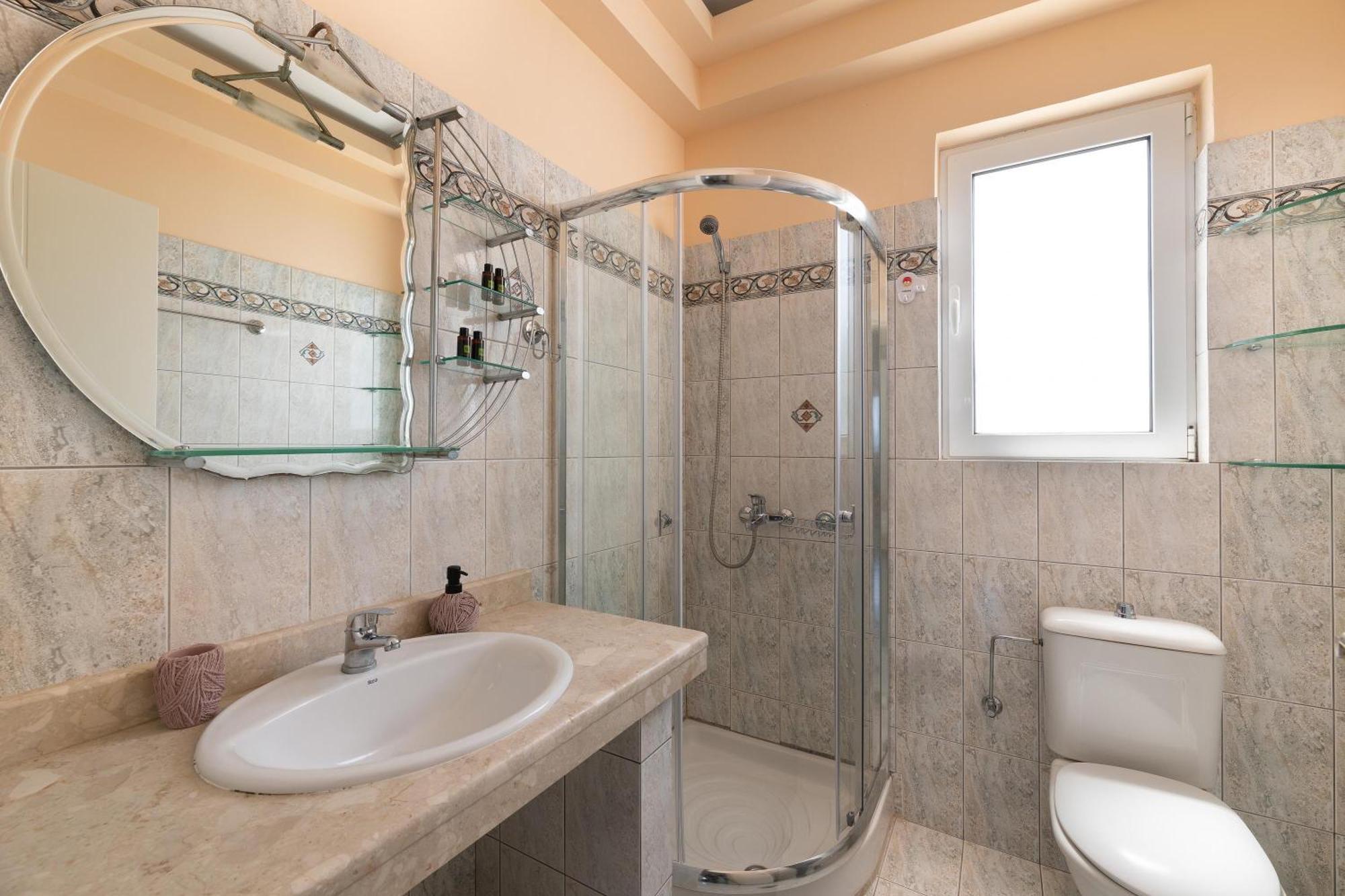 White&Blue Luxury Suites Ialysos  Dış mekan fotoğraf